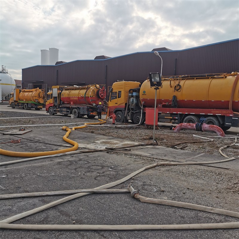 金川污水池清理