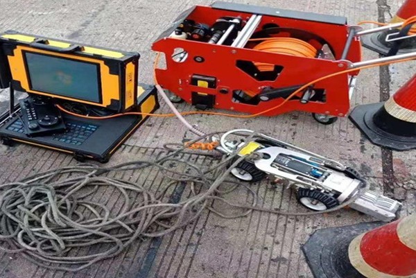 金川CCTV管道检测机器人