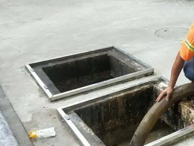 金川化粪池清理